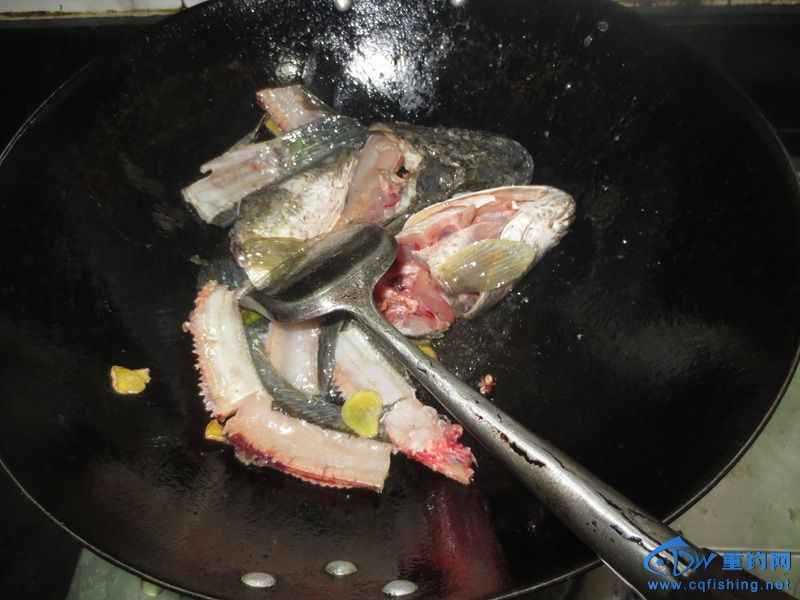 Ƭ 025.jpg