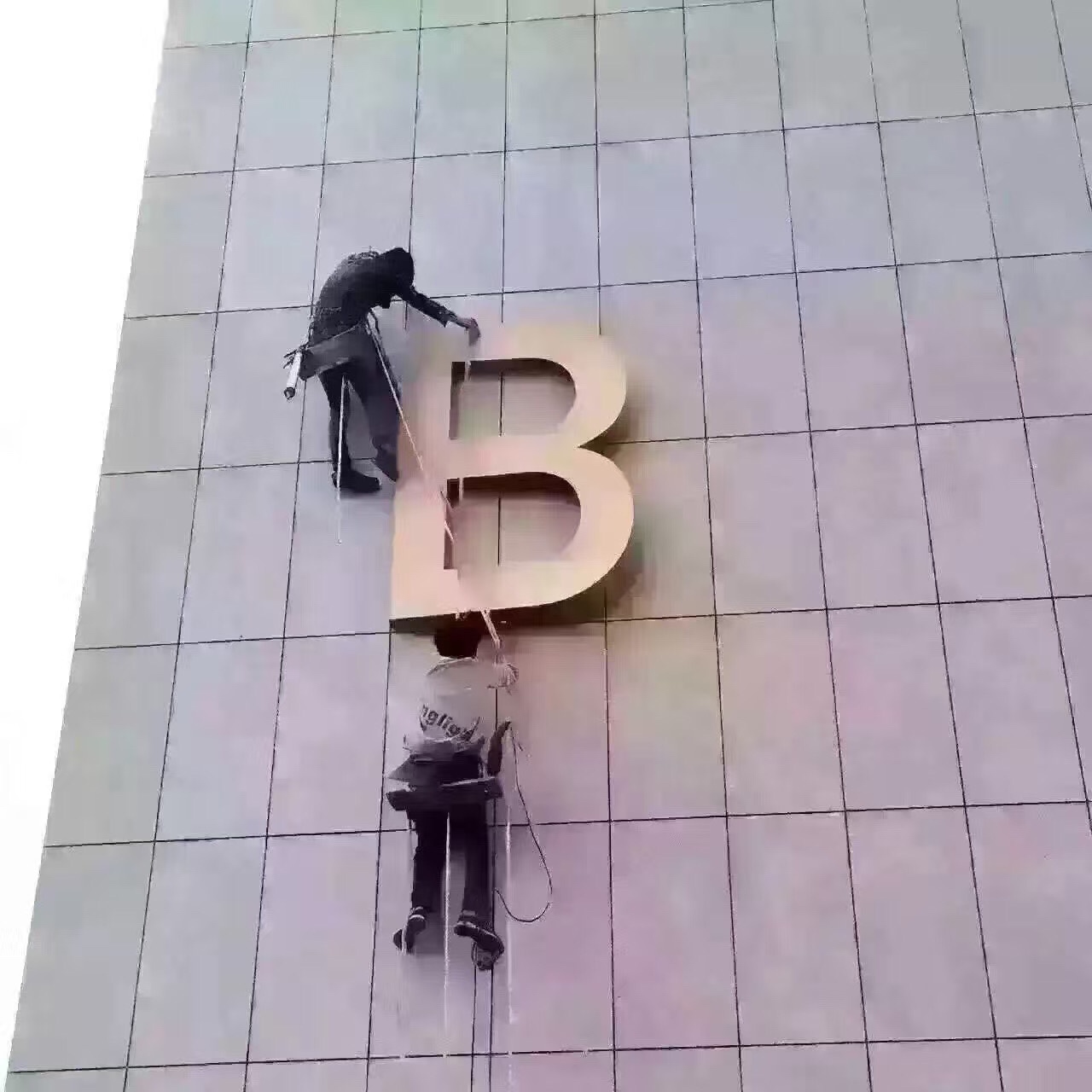 1640255087952240149.jpg