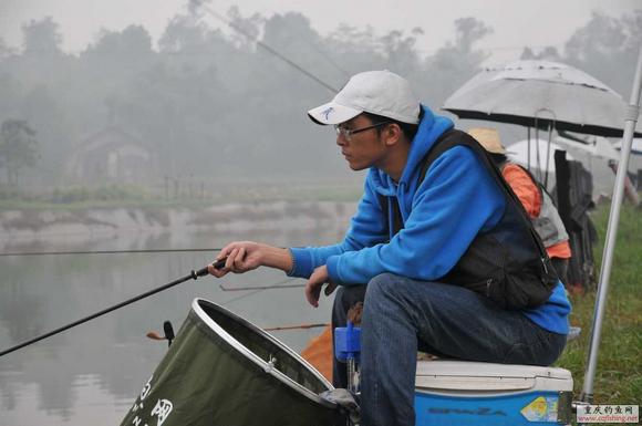 Ƭ 037.jpg